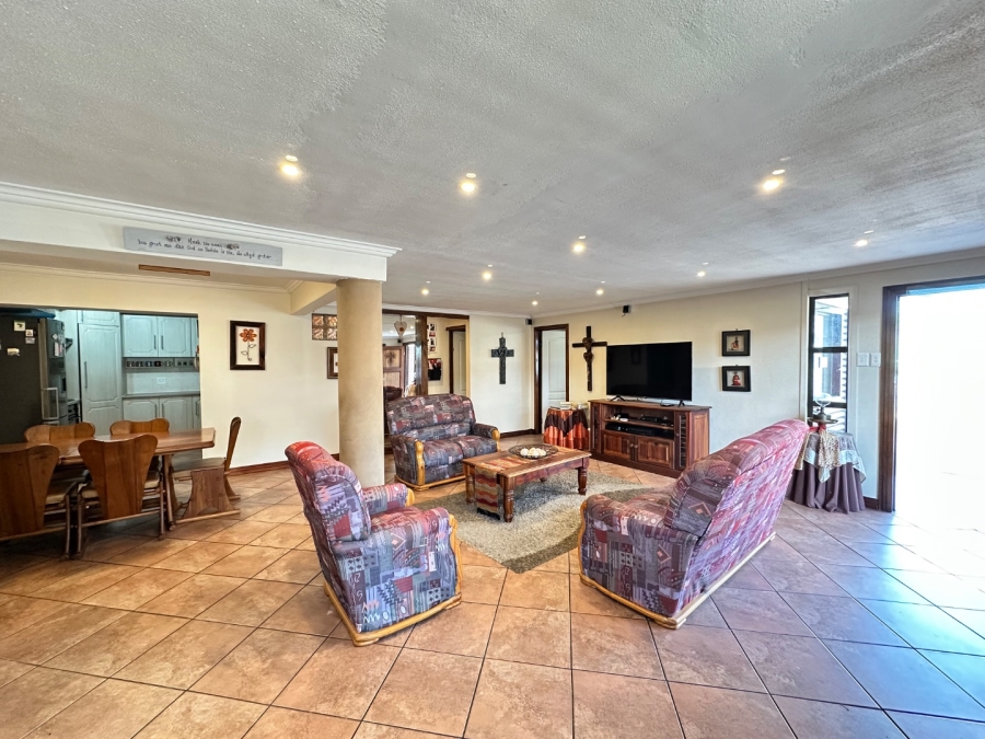 3 Bedroom Property for Sale in Fonteine Park Western Cape